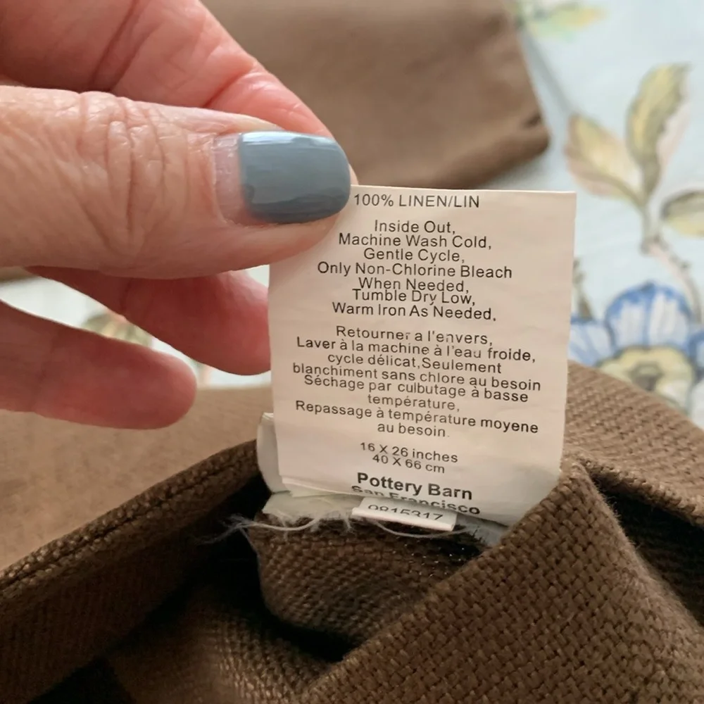 Pottery Barn (2) linen pillow shams like new